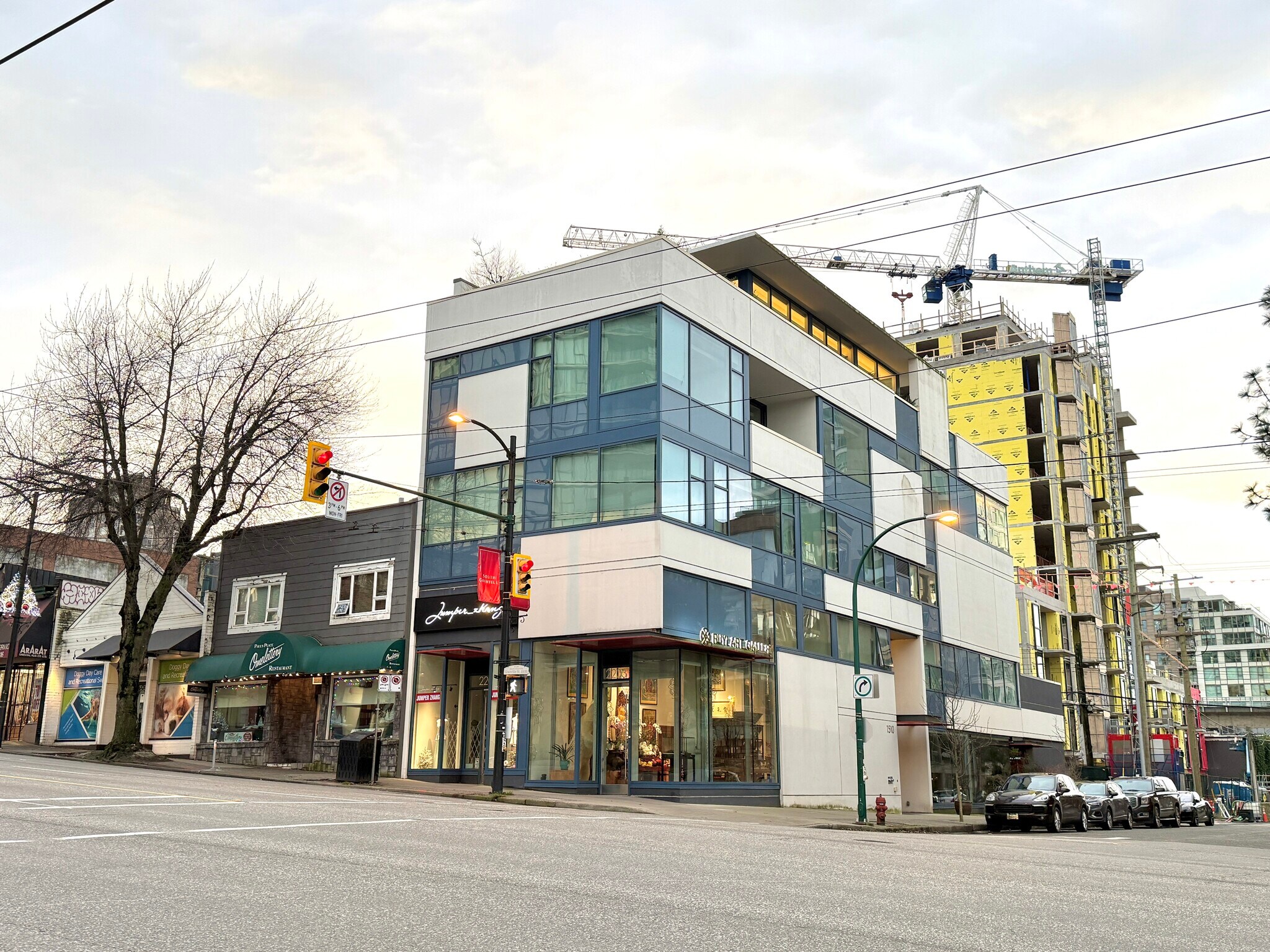 2203-2207 Granville St, Vancouver, BC à vendre Photo principale– Image 1 sur 4