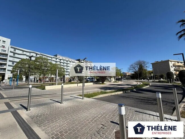 Plus de détails pour Local commercial à vendre