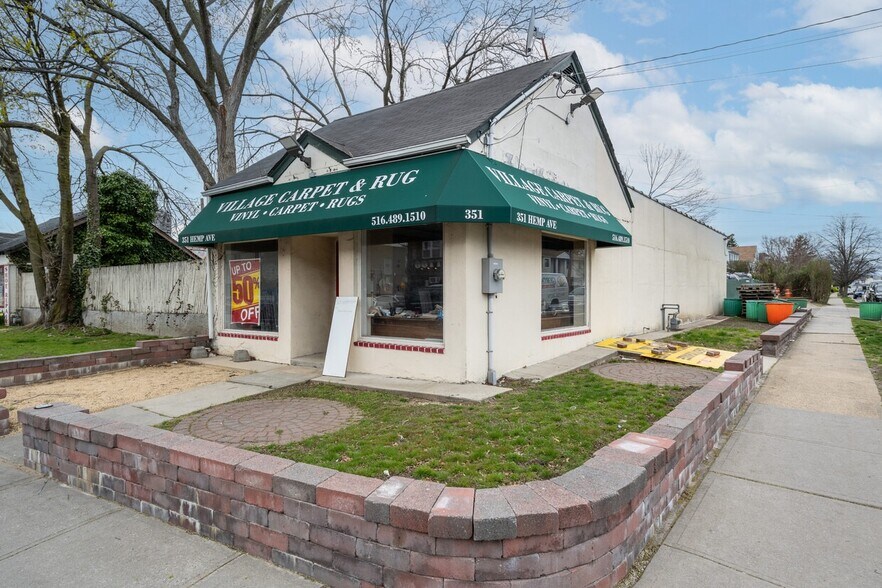 351 Hempstead Ave, West Hempstead, NY à vendre - Photo de l’immeuble – Image 2 sur 14