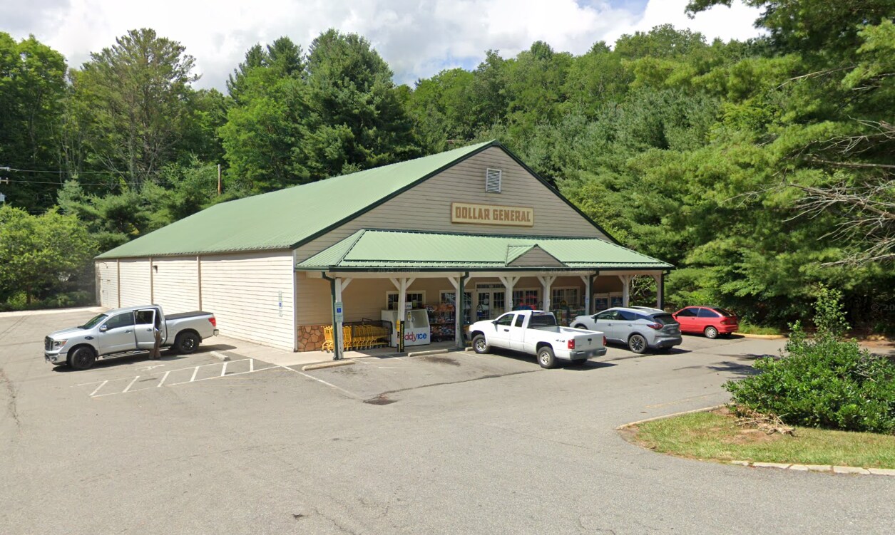 767 Main St E, Banner Elk, NC à vendre Photo principale– Image 1 sur 5