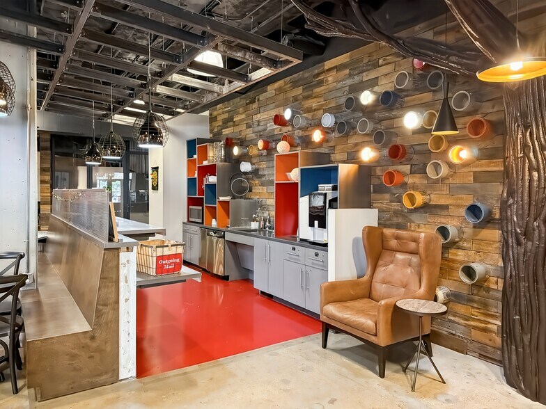 2021 Guadalupe St, Austin, TX à louer - Photo intérieure – Image 2 sur 16