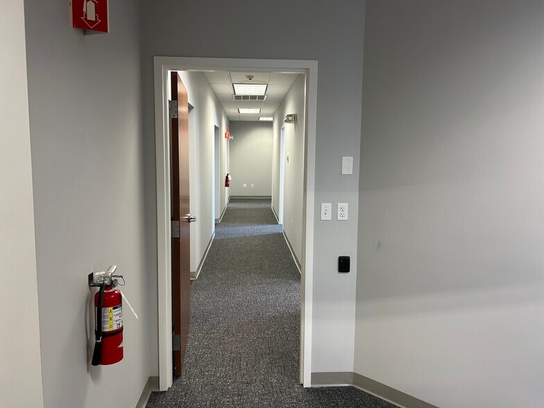 86 Payne Rd, Danbury, CT à louer - Photo intérieure – Image 2 sur 7