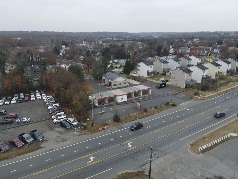 1603 Dixon St, Fredericksburg, VA à vendre - Photo de l’immeuble – Image 3 sur 11