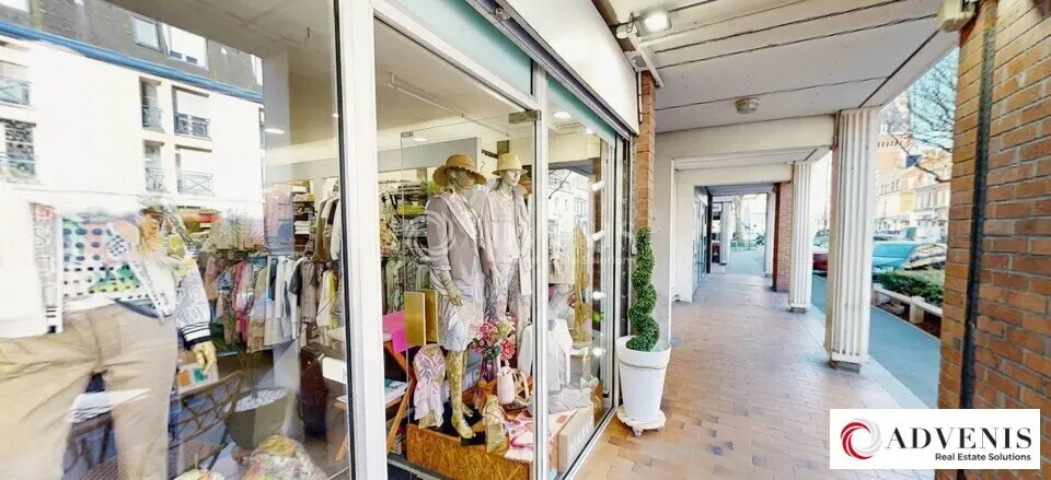 Local commercial dans La Madeleine à louer Photo de l’immeuble– Image 1 sur 4