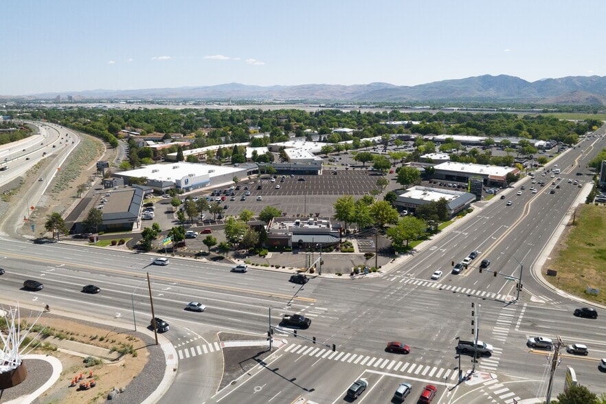 5000 Smithridge Dr, Reno, NV à vendre - Photo de l’immeuble – Image 3 sur 6