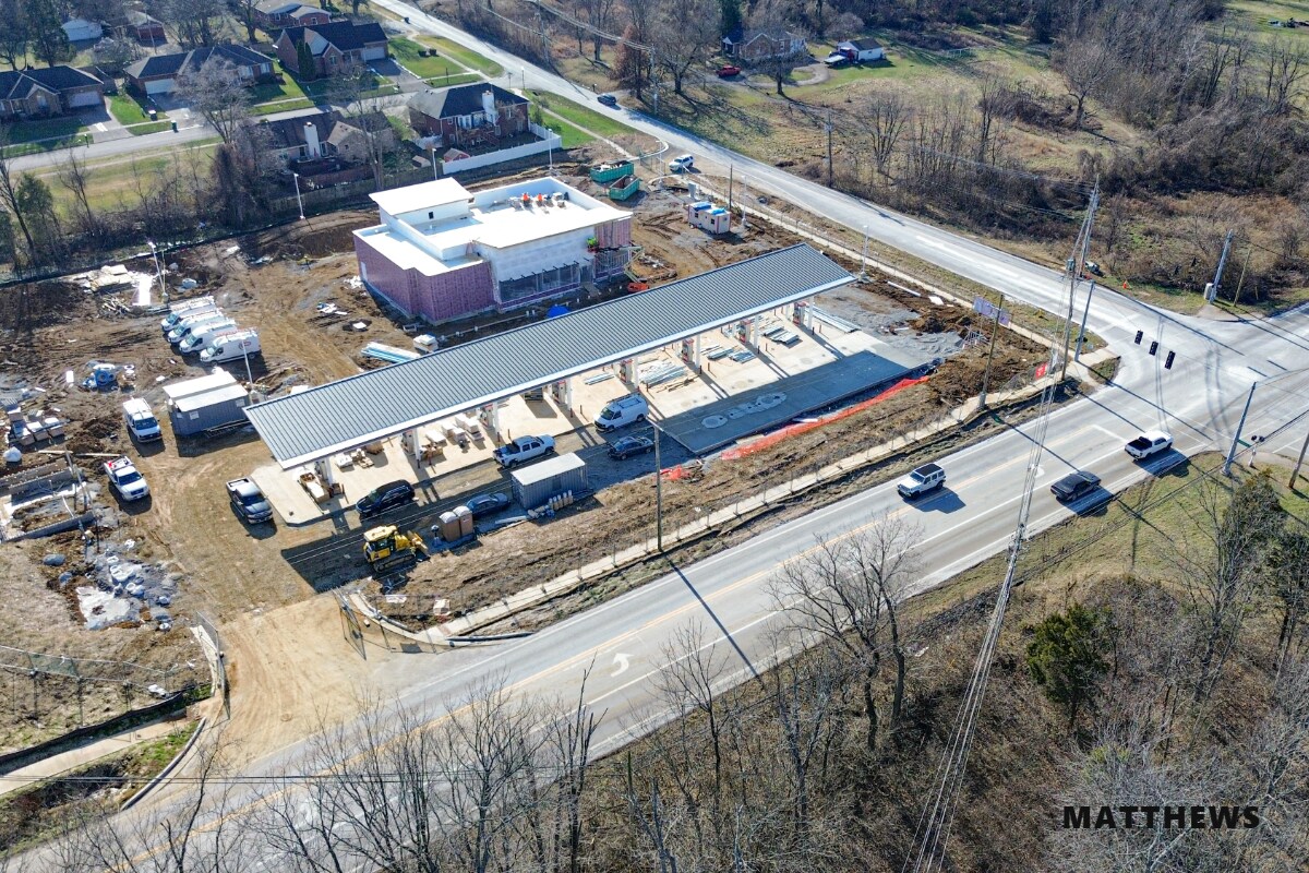 7601 Vaughn Mill Rd, Louisville, KY à vendre Photo principale– Image 1 sur 10