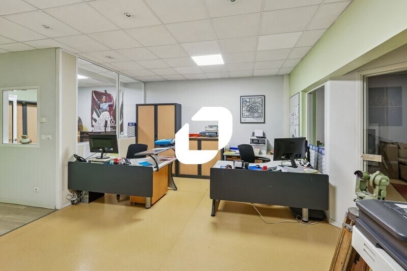 Bureau dans Levallois-Perret à vendre - Photo intérieure – Image 2 sur 14