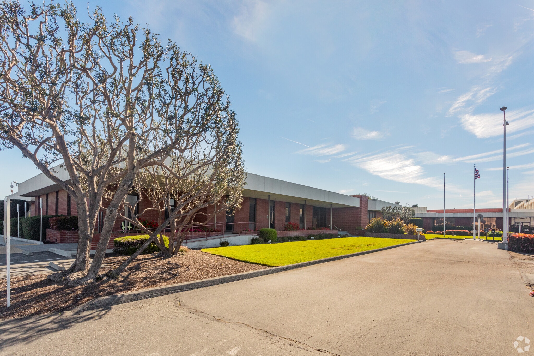 1311 Schilling Pl, Salinas, CA à louer Photo principale– Image 1 sur 11
