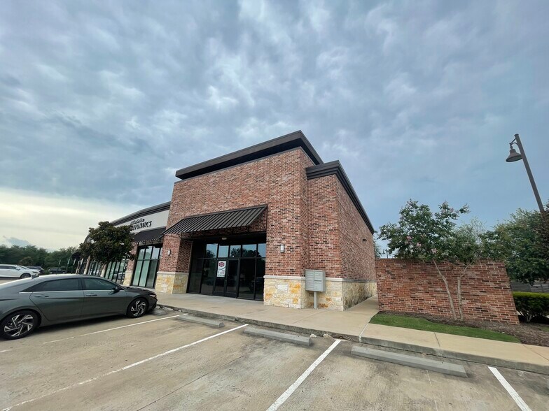 9101 Sienna Crossing Dr, Missouri City, TX à louer - Photo de l’immeuble – Image 3 sur 8