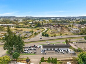 18435 SW Pacific Hwy, Tualatin, OR à louer Photo intérieure– Image 1 sur 2
