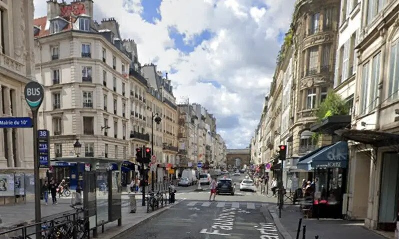 Local commercial dans Paris à louer - Photo de l’immeuble – Image 1 sur 2