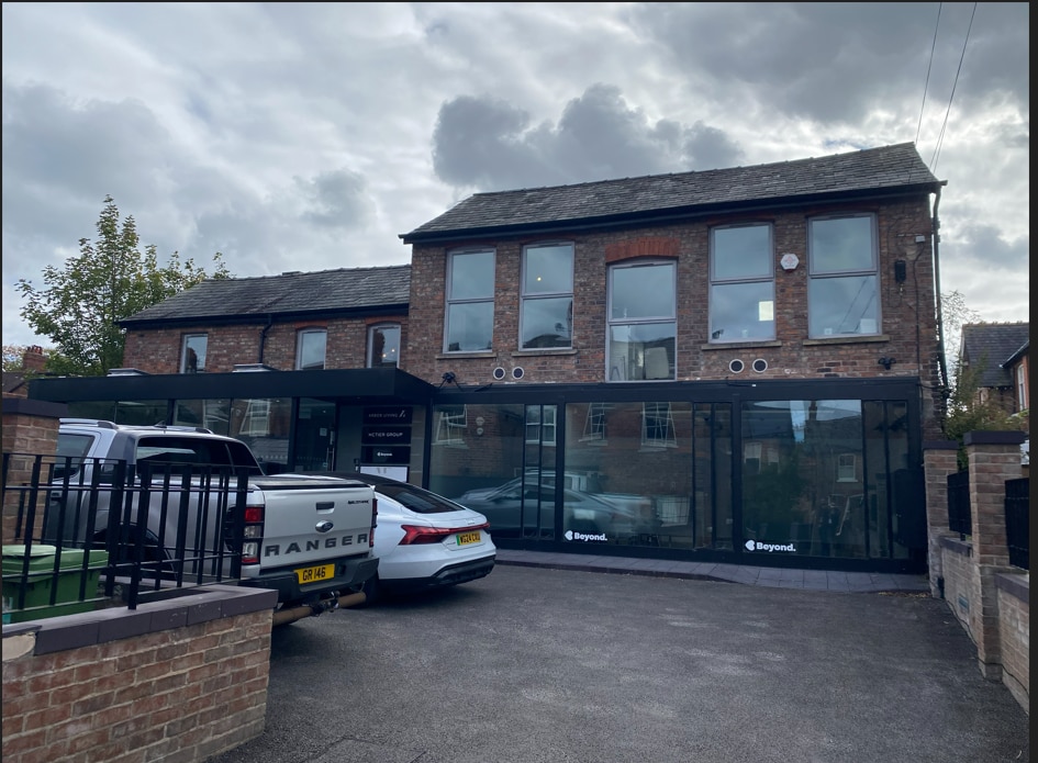 10A Clifton St, Alderley Edge à louer Photo de l’immeuble– Image 1 sur 2