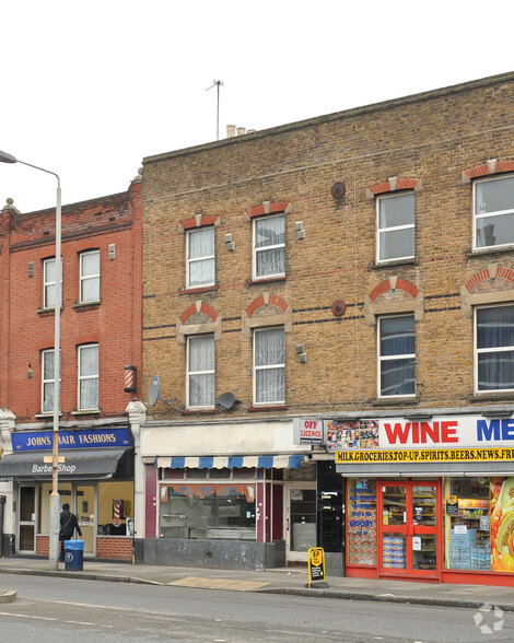 341 Sydenham Rd, Londres à louer - Photo de l’immeuble – Image 3 sur 3