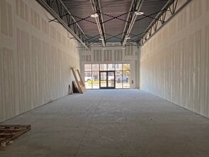 1195 Edgewood Ave, Jacksonville, FL à louer Photo intérieure– Image 2 sur 3