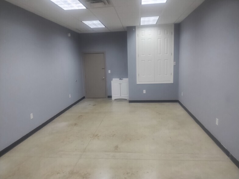 7212 Goforth Rd, Kyle, TX à louer - Photo intérieure – Image 2 sur 6