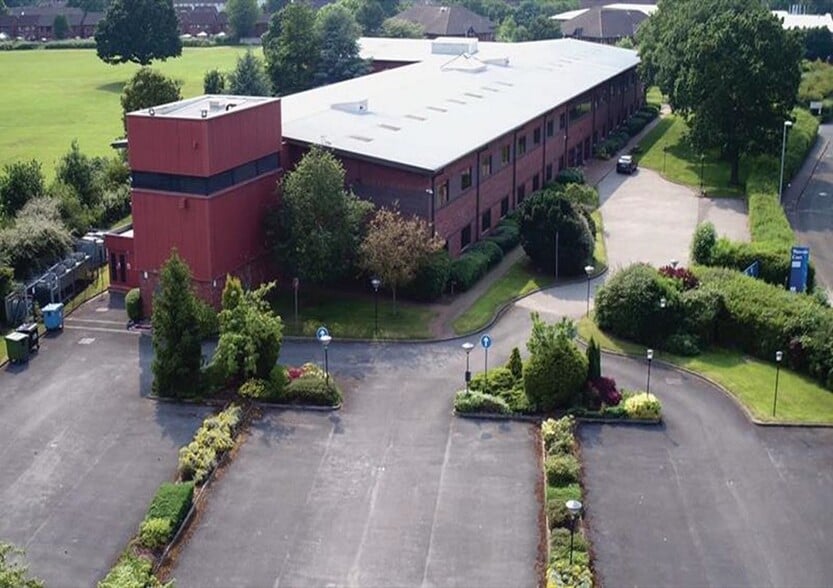 1 Crewe Rd, Manchester à louer - Photo principale – Image 1 sur 16