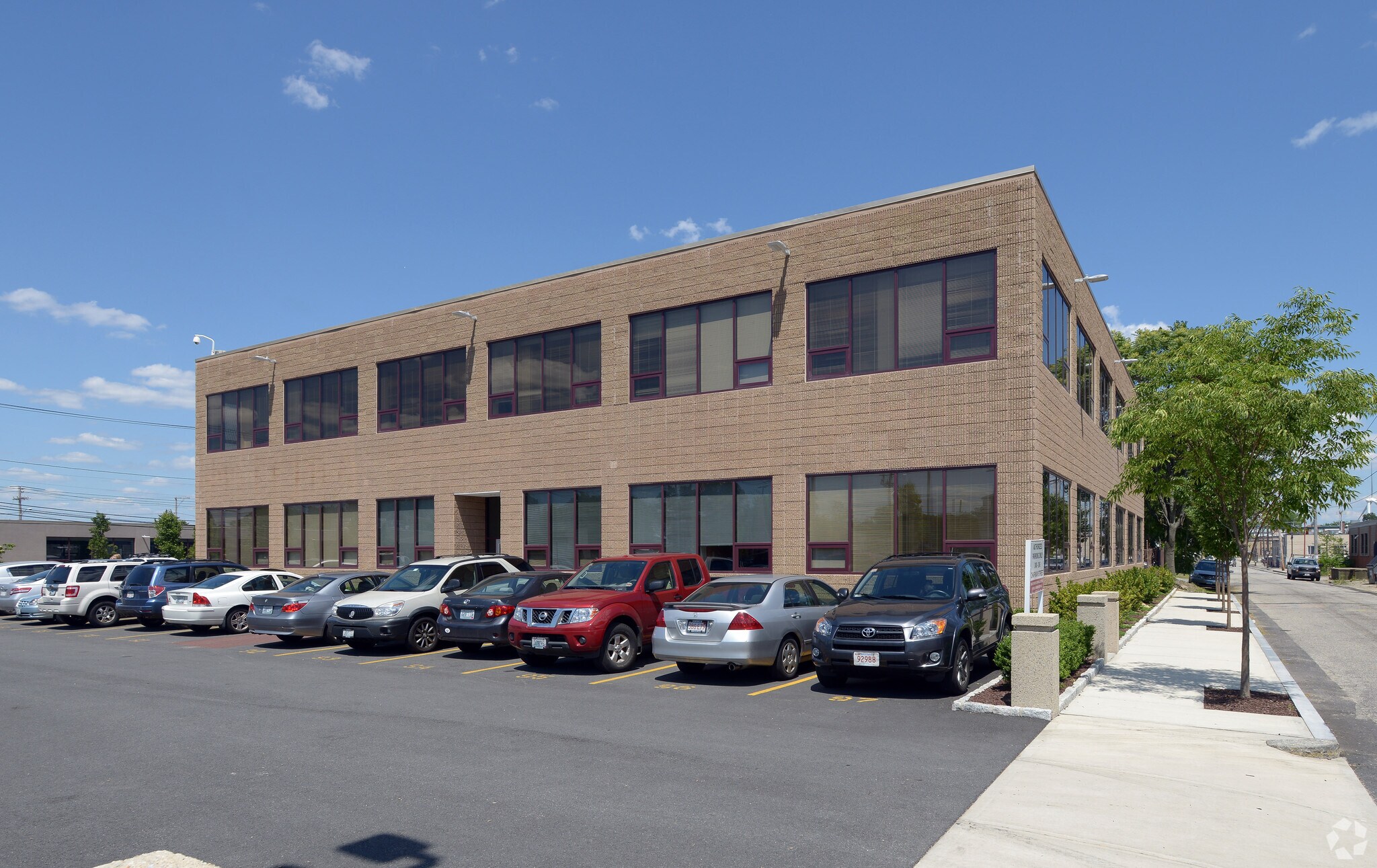 240 Chapman St, Providence, RI à louer Photo principale– Image 1 sur 3