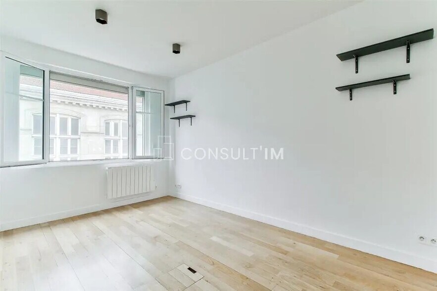 Bureau dans Paris à louer - Photo de l’immeuble – Image 2 sur 8