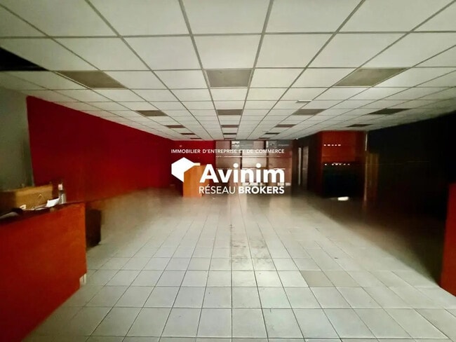 Plus de détails pour Local commercial à louer