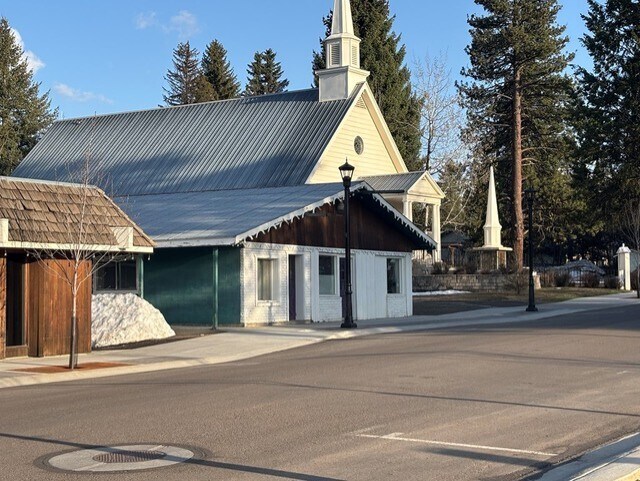 903 1st St, McCall, ID à vendre - Photo de l’immeuble – Image 2 sur 7