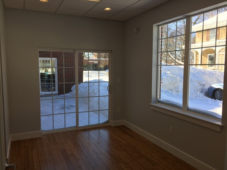 117 West St, Keene, NH à vendre - Photo de l’immeuble – Image 2 sur 2