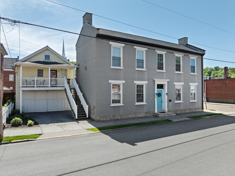 900 Main St, Wellsburg, WV à vendre - Photo de l’immeuble – Image 3 sur 65