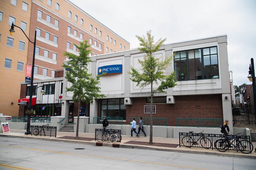 505 E Green St, Champaign, IL à louer - Photo de l’immeuble – Image 1 sur 5