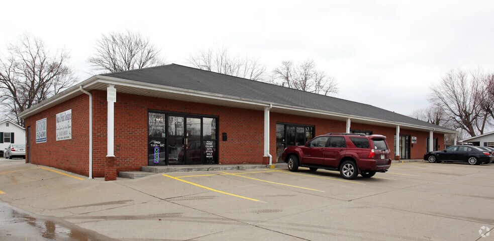 2939 Virginia Ave, Hurricane, WV à louer - Photo principale – Image 1 sur 4