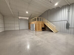 191 E Lone Oak Rd, Valley View, TX à louer Photo intérieure– Image 1 sur 4