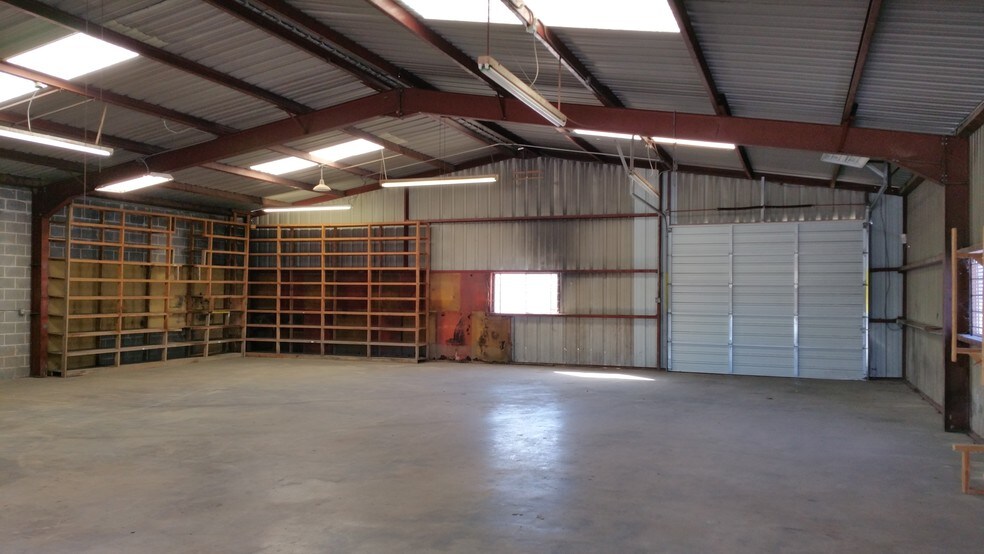 78 Haby Dr, San Antonio, TX à louer - Photo intérieure – Image 2 sur 12