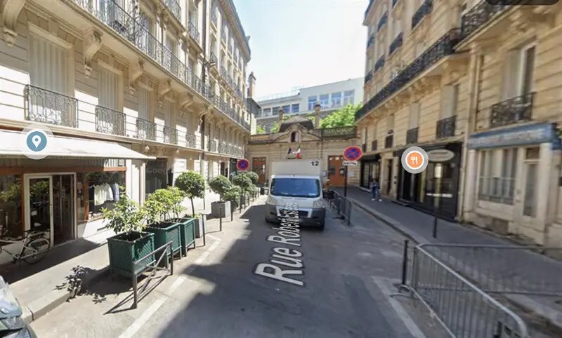 Local commercial dans Paris à vendre - Photo de l’immeuble – Image 2 sur 5
