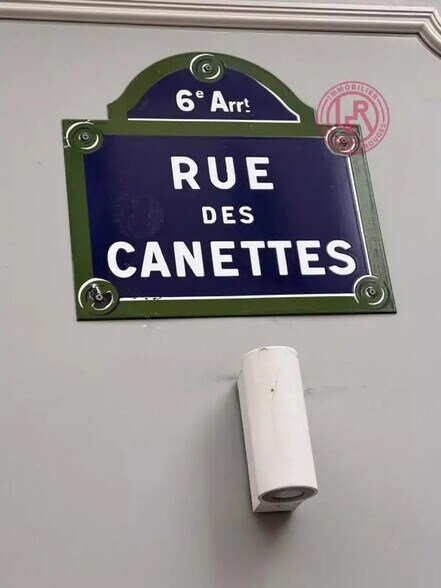 Local commercial dans Paris à louer - Photo de l’immeuble – Image 1 sur 2