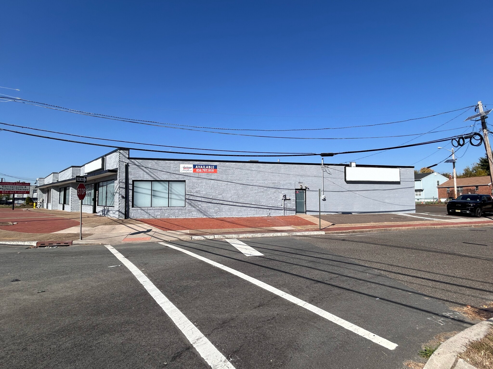 5045-5057 Kaighn Ave, Pennsauken, NJ à louer Photo principale– Image 1 sur 8