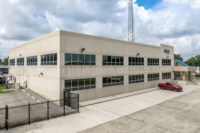 Plus de détails pour Former Radio Station & Corporate Office – Bureau à vendre, Humble, TX
