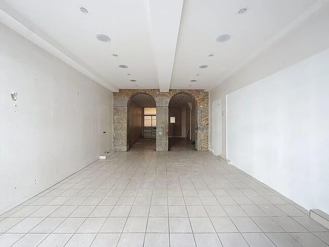 Plus de détails pour 37 Rue Molière, Lyon - Local commercial à louer