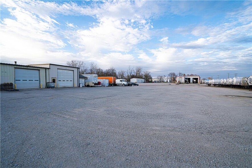 1507 Roseport Rd, Elwood, KS à louer - Photo de l’immeuble – Image 2 sur 7