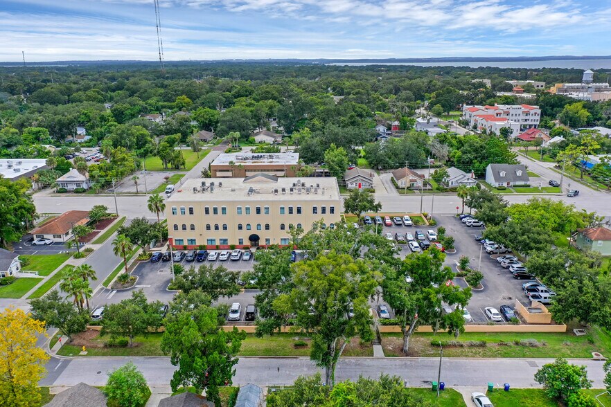 213 S Dillard St, Winter Garden, FL à vendre - Photo de l’immeuble – Image 1 sur 6