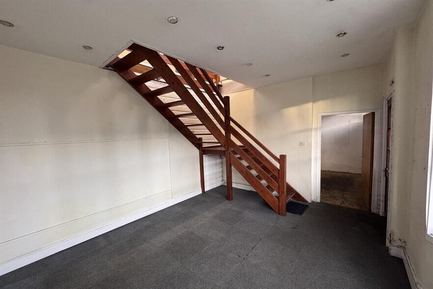 Nottingham Rd, Nottingham à vendre - Photo de l’immeuble – Image 3 sur 25