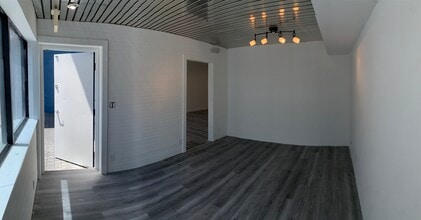14200-14238 SW 136th St, Miami, FL à louer Photo de l’immeuble– Image 1 sur 10