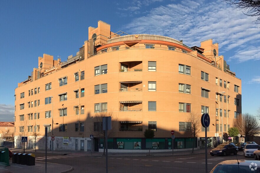 Calle Presidente Felipe González, 4, Arganda del Rey, Madrid à louer - Photo de l’immeuble – Image 2 sur 2