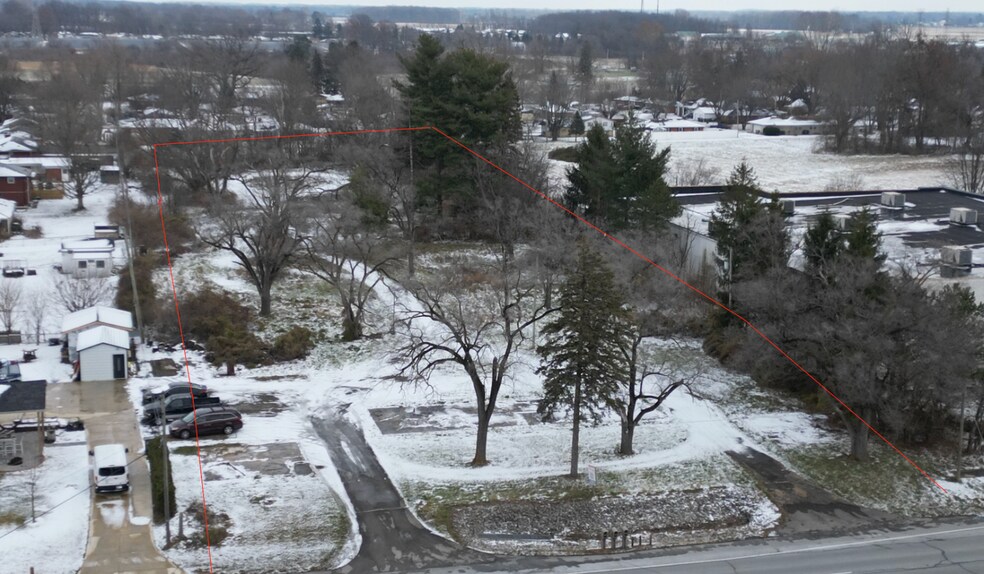 3614 S Scatterfield Rd, Anderson, IN à vendre - Photo de l’immeuble – Image 2 sur 8