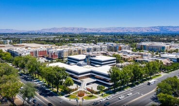 10080 N Wolfe Rd, Cupertino, CA - VUE AÉRIENNE  vue de carte