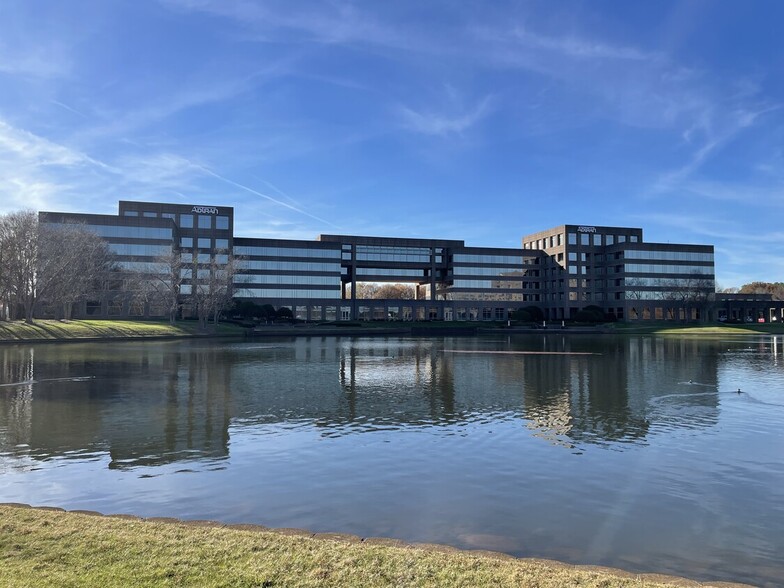 901 Explorer Blvd NW, Huntsville, AL à vendre - Photo de l’immeuble – Image 3 sur 21