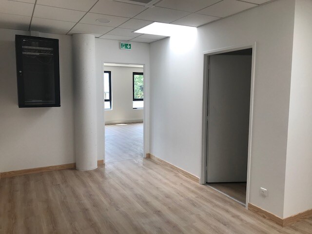 Bureau dans Salaise-sur-Sanne à louer - Photo intérieure – Image 3 sur 9