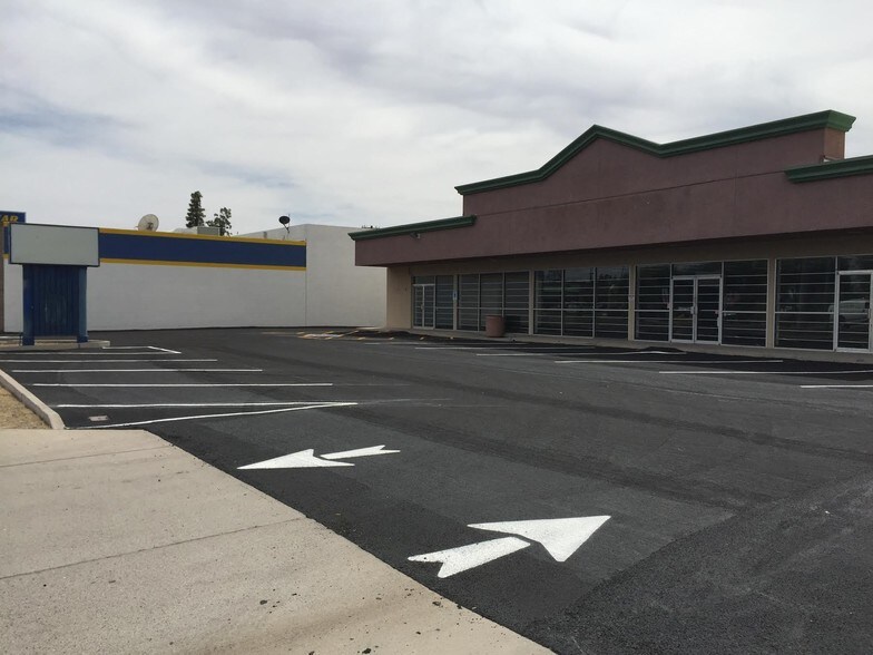 62 N Dobson Rd, Mesa, AZ à louer - Photo de l’immeuble – Image 2 sur 4
