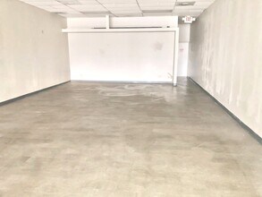 7099-7203 Lake Worth Rd, Lake Worth, FL à louer Photo intérieure– Image 1 sur 4