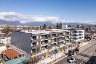 Plus de détails pour 451-471 E Broadway, Vancouver, BC - Logement à vendre