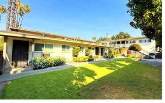 Plus de détails pour 7428-7438 Magnolia Ave, Riverside, CA - Logement à vendre