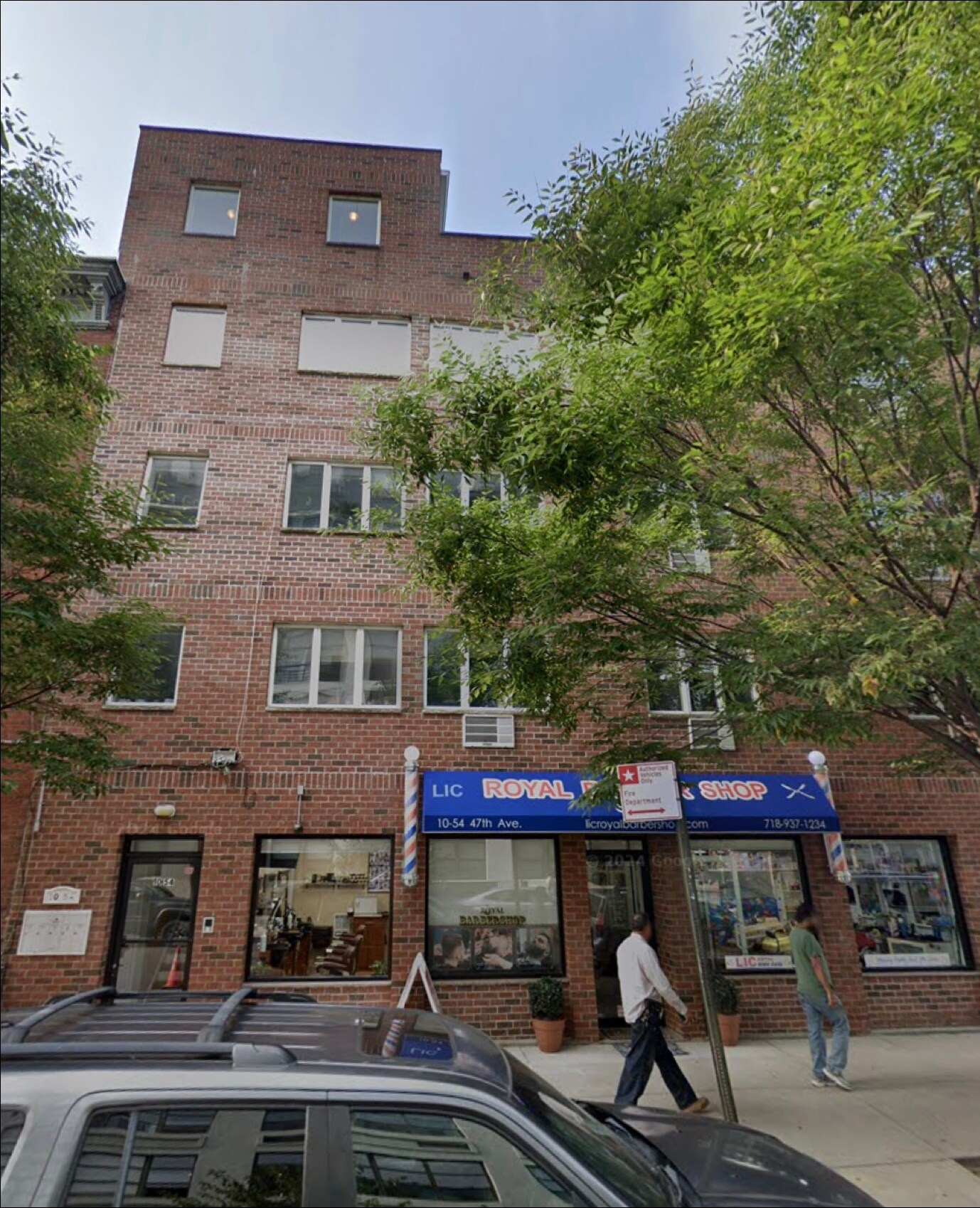 1054 47th Ave, Long Island City, NY à vendre Photo de l’immeuble– Image 1 sur 3