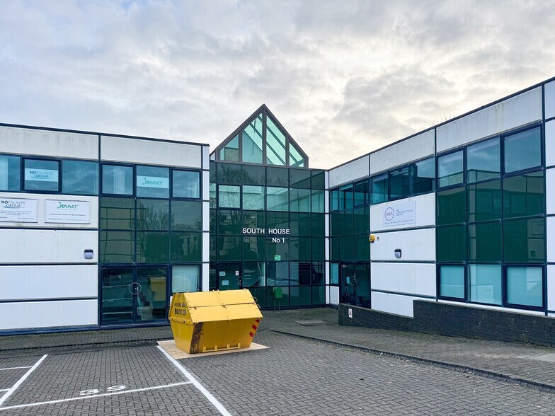 45-53 Potters Ln, Milton Keynes à louer - Photo de l’immeuble – Image 3 sur 23